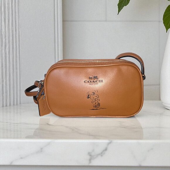 Coach x Peanuts Snoopy Leather Crossbody Pouch Bag F65195 Saddle Brown NWT Rare - Picture 1 of 16
